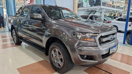 FORD RANGER 2.2 XLS 4X4 CD 16V DIESEL 4P AUTOMÁTICO FORD RANGER 2.2 XLS 4X4 CD 16V DIESEL 4P AUTOMÁTICO